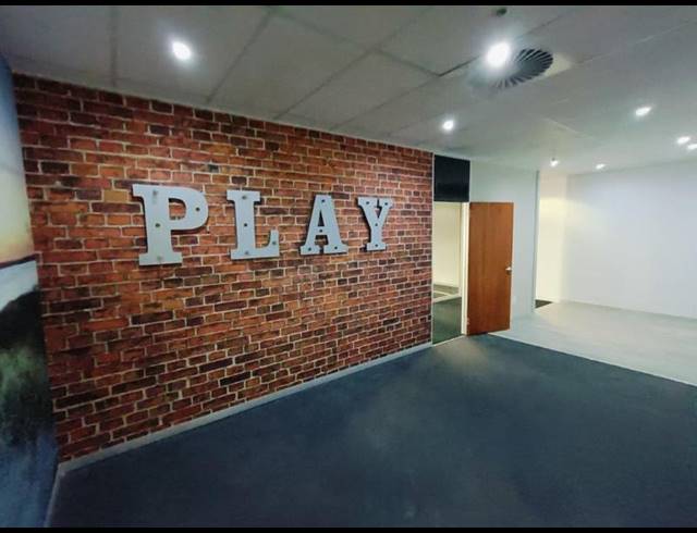 BUSINESS PROPERTY TO RENT IN STRUBENSVALLEI